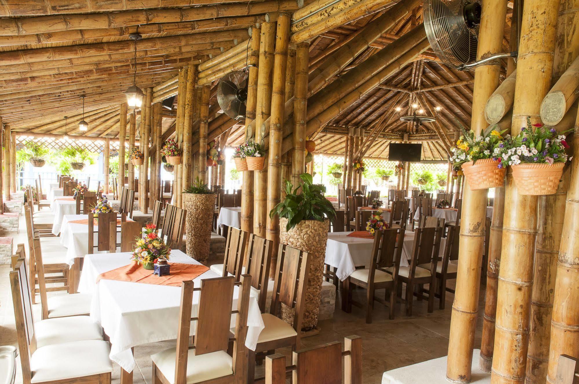 Hotel Campestre Tardes Calenas Yumbo Exterior foto